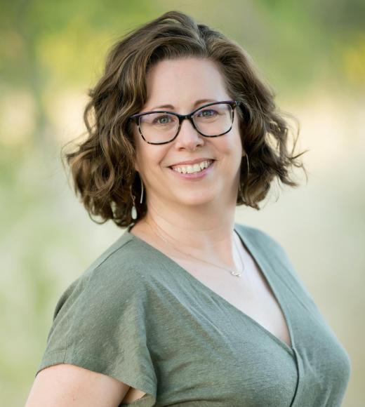Angela Lindley Head Shot
